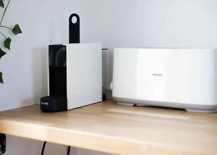 Entierement Renove Avec Patio - 2 Personnes דירה *